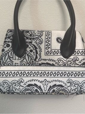 Black & White Paisley Print Handbag